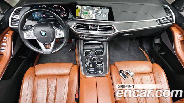BMW X7 2020 — photo 10