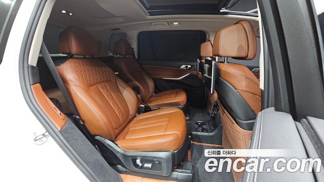 BMW X7 2020 — photo 17