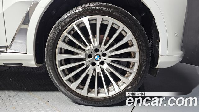 BMW X7 2020 — photo 7