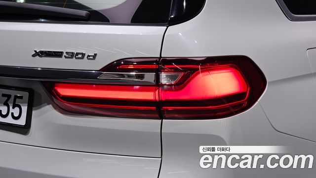 BMW X7 2020 — photo 9