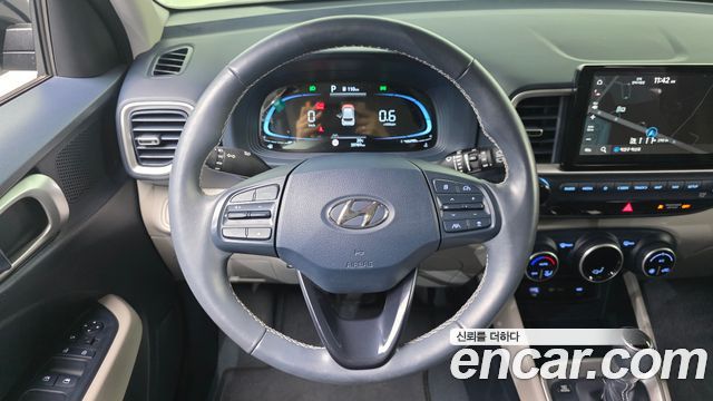 Hyundai Venue 2023 — photo 19
