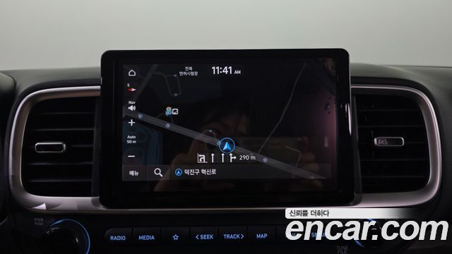 Hyundai Venue 2023 — photo 26