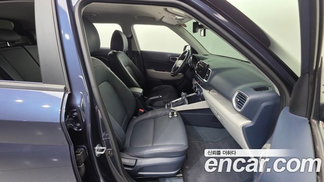 Hyundai Venue 2023 — photo 16