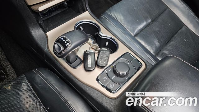 Jeep Cherokee 2015 — photo 9