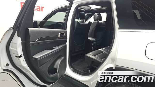 Jeep Cherokee 2015 — photo 12
