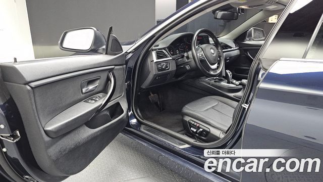 BMW 4-Series 2020 — photo 13
