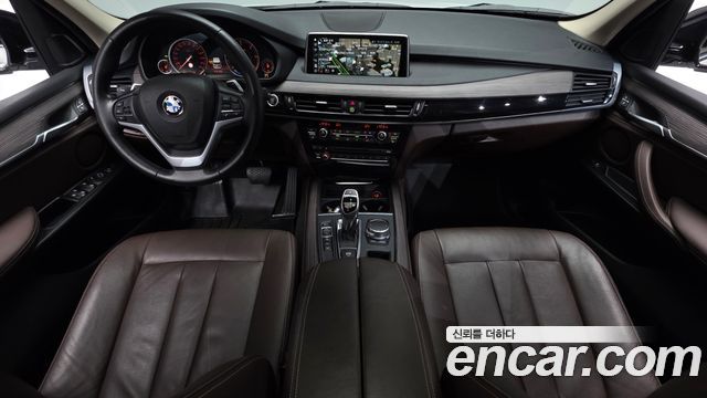 BMW X5 2018 — photo 10