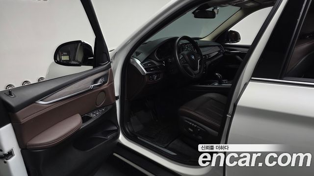 BMW X5 2018 — photo 13