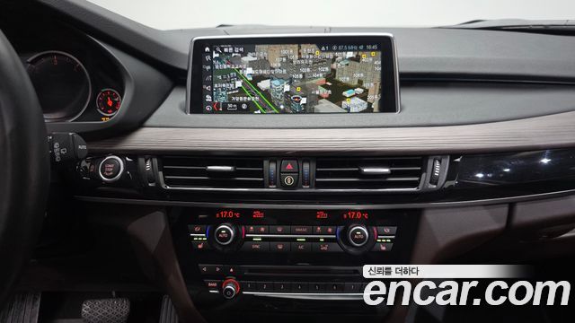 BMW X5 2018 — photo 20