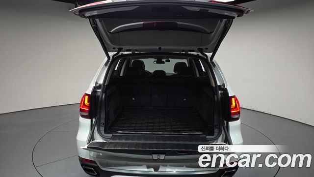 BMW X5 2018 — photo 26