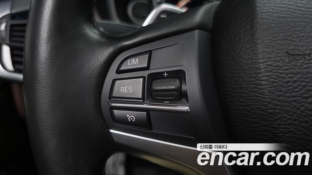 BMW X5 2018 — photo 30