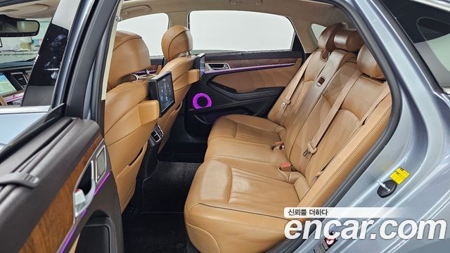 Genesis G80 2017 — photo 17
