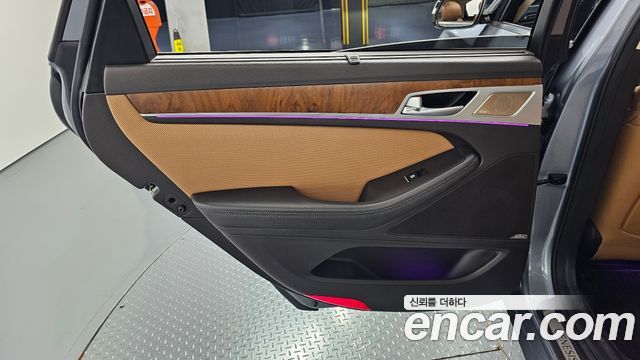 Genesis G80 2017 — photo 15