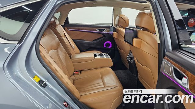 Genesis G80 2017 — photo 16
