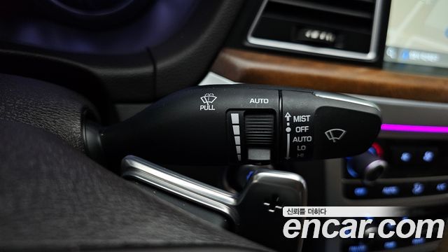 Genesis G80 2017 — photo 28
