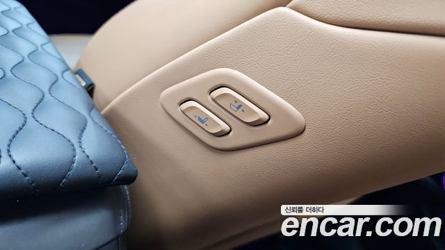 Genesis G80 2017 — photo 29