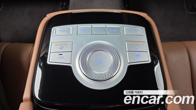 Genesis G80 2022 — photo 19