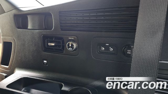 Kia Sorento 2023 — photo 31