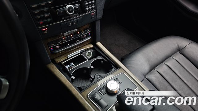Mercedes-Benz E-Class 2010 — photo 18