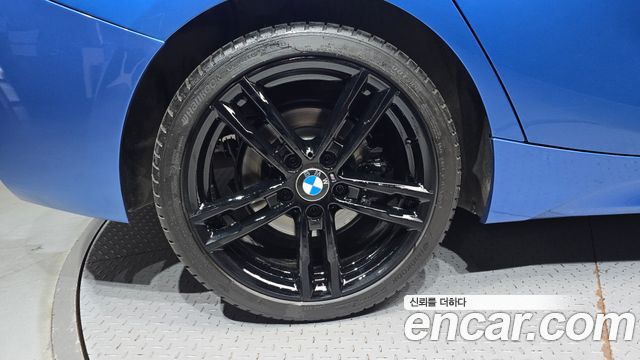 BMW 1-Series 2018 — photo 5