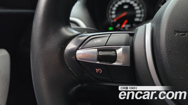 BMW 1-Series 2018 — photo 25