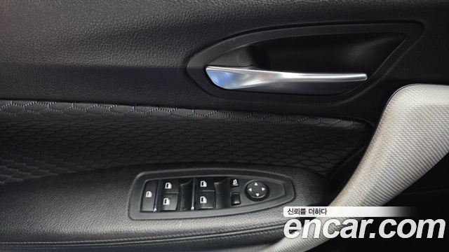 BMW 1-Series 2018 — photo 26