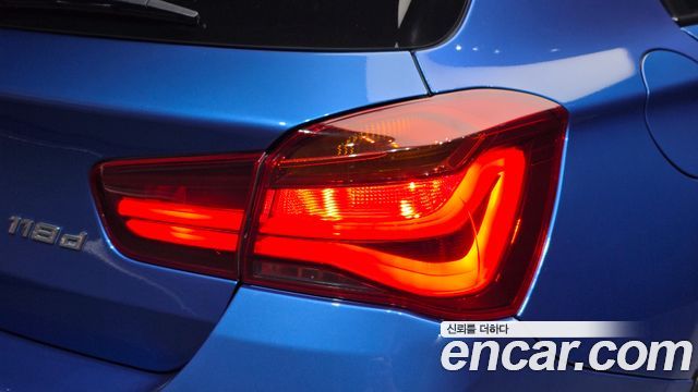 BMW 1-Series 2018 — photo 9
