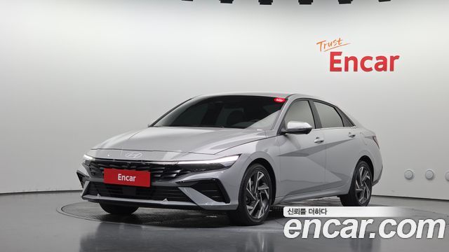 Hyundai AVANTE 2024 — photo 1