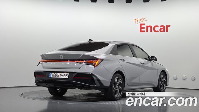Hyundai AVANTE 2024 — photo 2