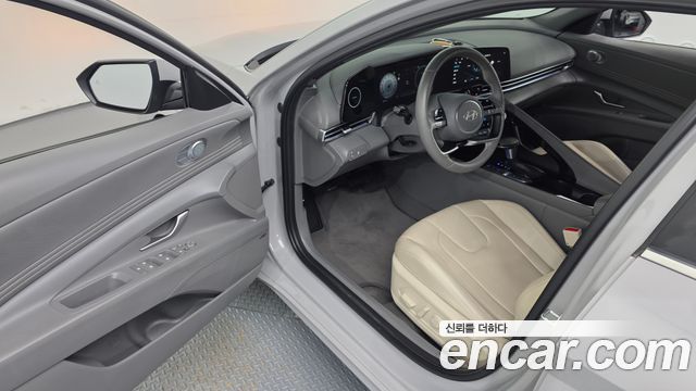 Hyundai AVANTE 2024 — photo 13