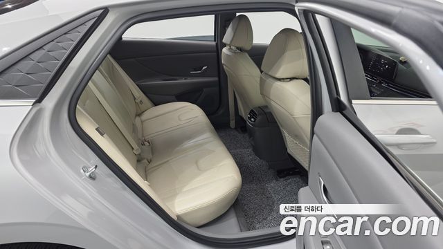 Hyundai AVANTE 2024 — photo 18