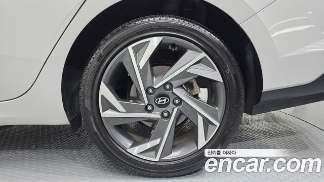 Hyundai AVANTE 2024 — photo 7