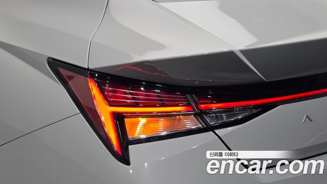Hyundai AVANTE 2024 — photo 9