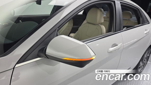 Hyundai AVANTE 2024 — photo 30