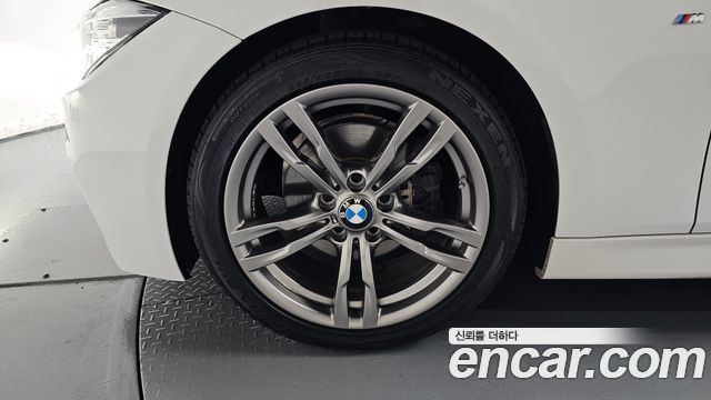 BMW 3-Series 2018 — photo 5