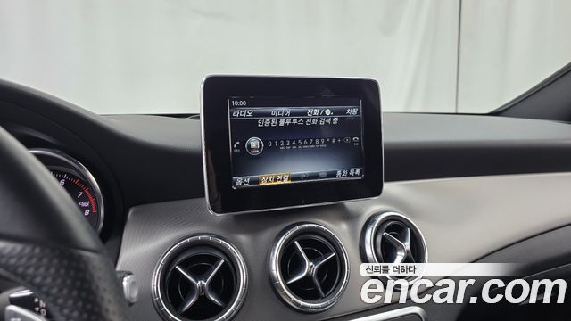 Mercedes-Benz CLA-Class 2018 — photo 20