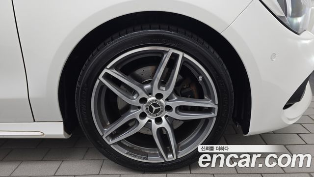 Mercedes-Benz CLA-Class 2018 — photo 7