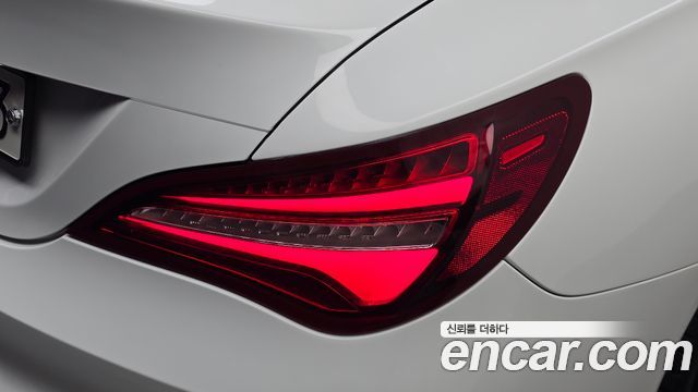 Mercedes-Benz CLA-Class 2018 — photo 9
