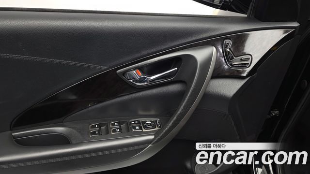 Hyundai Grandeur 2011 — photo 23