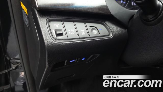 Hyundai Grandeur 2011 — photo 25