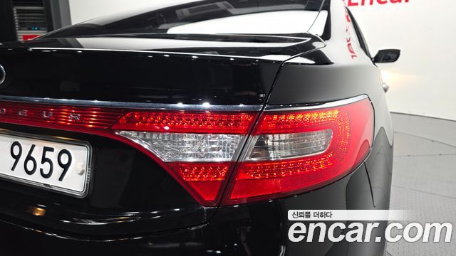 Hyundai Grandeur 2011 — photo 9