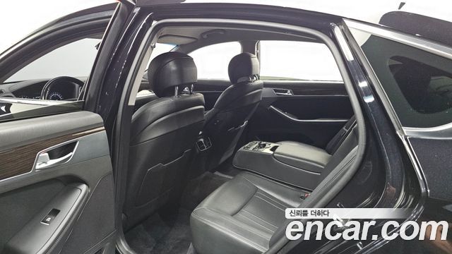 Genesis G80 2020 — photo 18