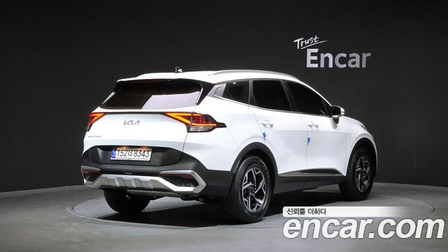 Kia Sportage 2022 — photo 2