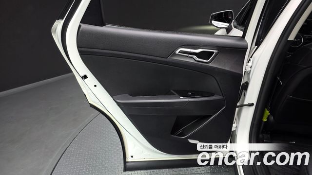 Kia Sportage 2022 — photo 15