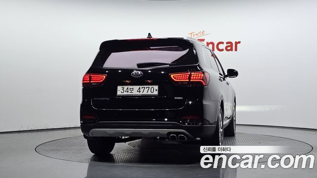 Kia Sorento 2018 — photo 4
