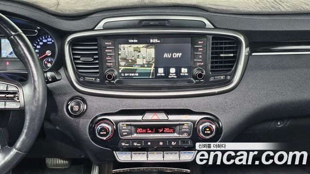 Kia Sorento 2018 — photo 14