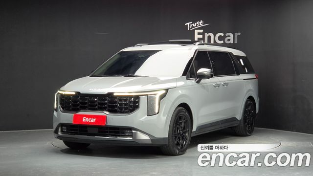 Kia Canival 2025 — photo 1