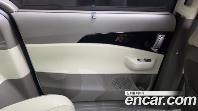 Kia Canival 2025 — photo 15