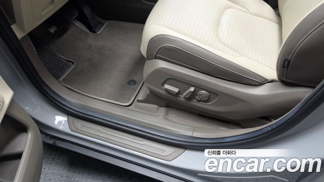 Kia Canival 2025 — photo 38
