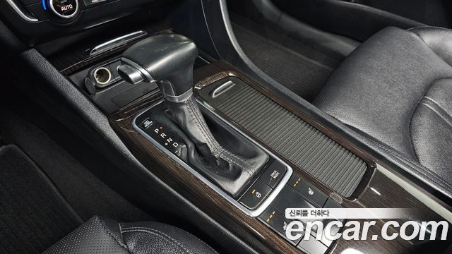Kia K5 2016 — photo 9